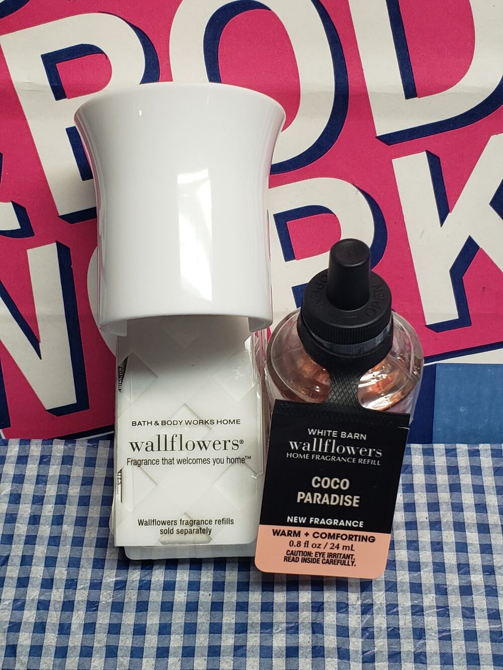 BBW White Flare Wallflower Fragrance Plug In & CoCo Paradise Fragrance Refill